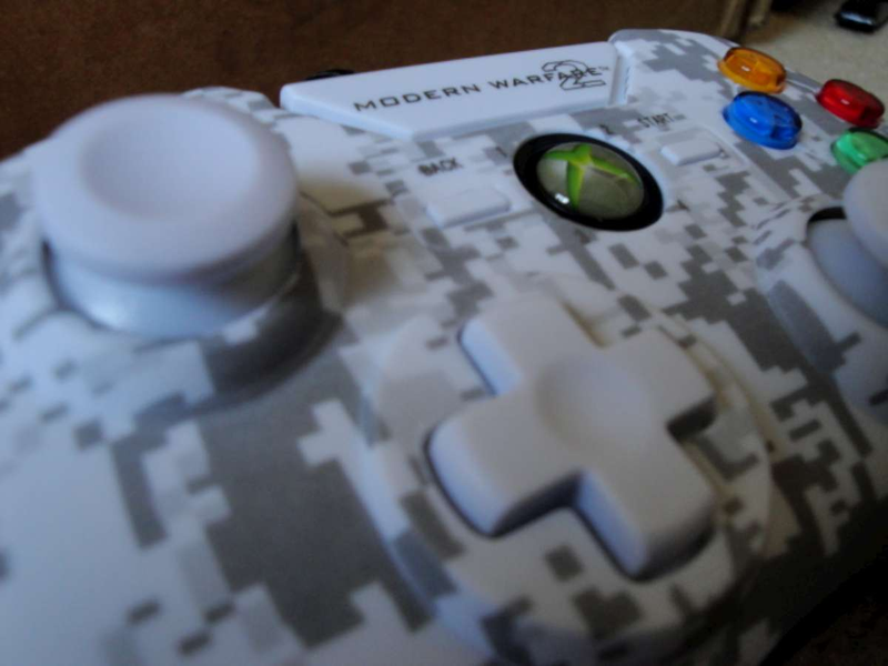 Illustration for article titled Mad Catz Modern Warfare 2 Range Unboxed
